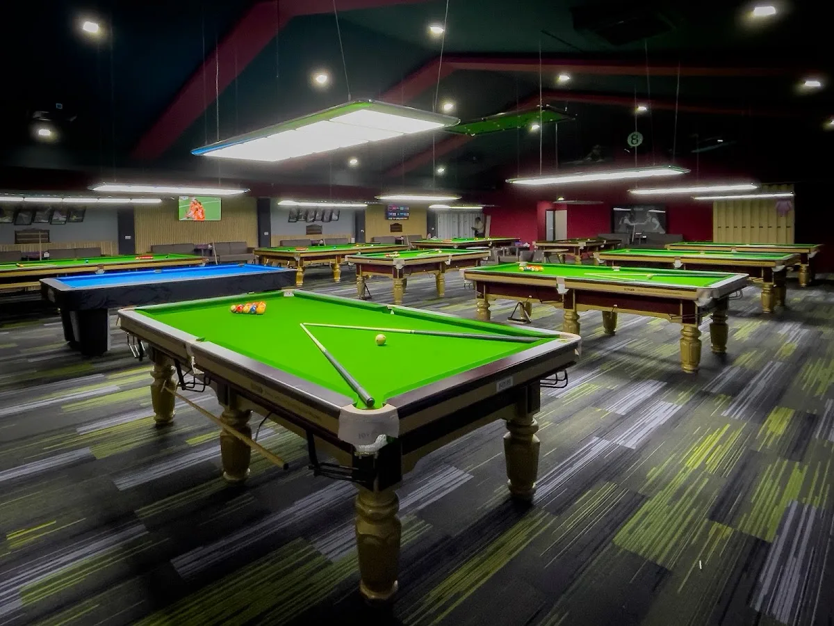 IQ Club Pool & Snooker